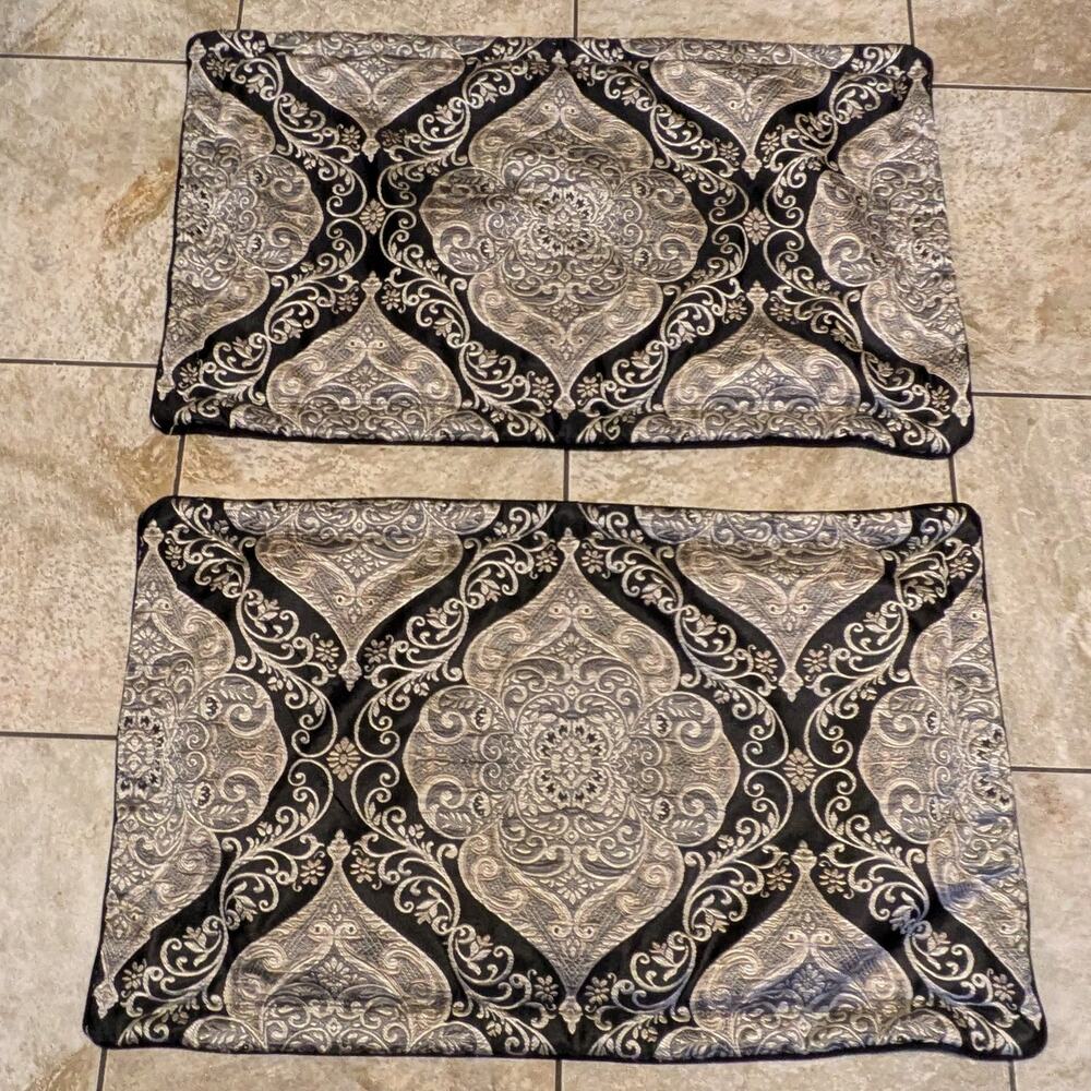 2x J Queen New York Pillowcases King Size Black Metallic Embroidered Designer